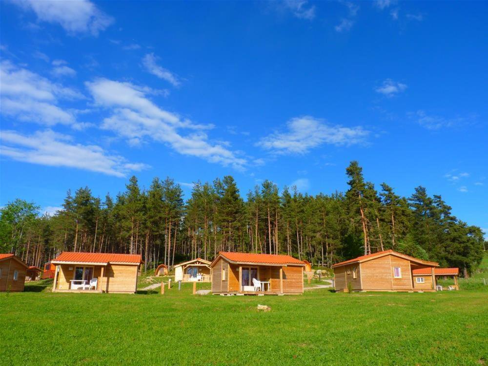Les Chalets Du Haut-Forez Usson-en-Forez Eksteriør bilde