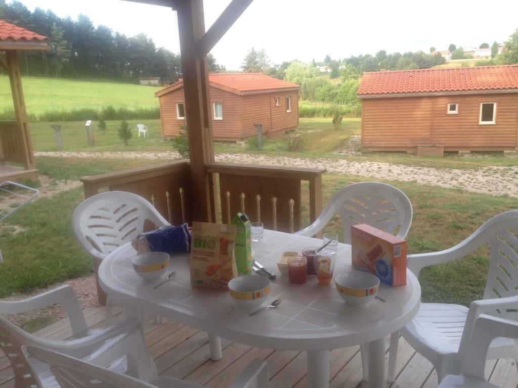Les Chalets Du Haut-Forez Usson-en-Forez Eksteriør bilde