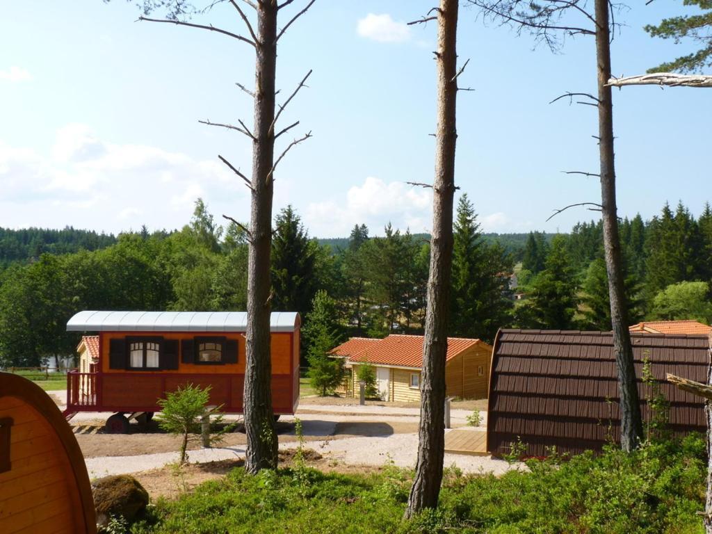 Les Chalets Du Haut-Forez Usson-en-Forez Eksteriør bilde