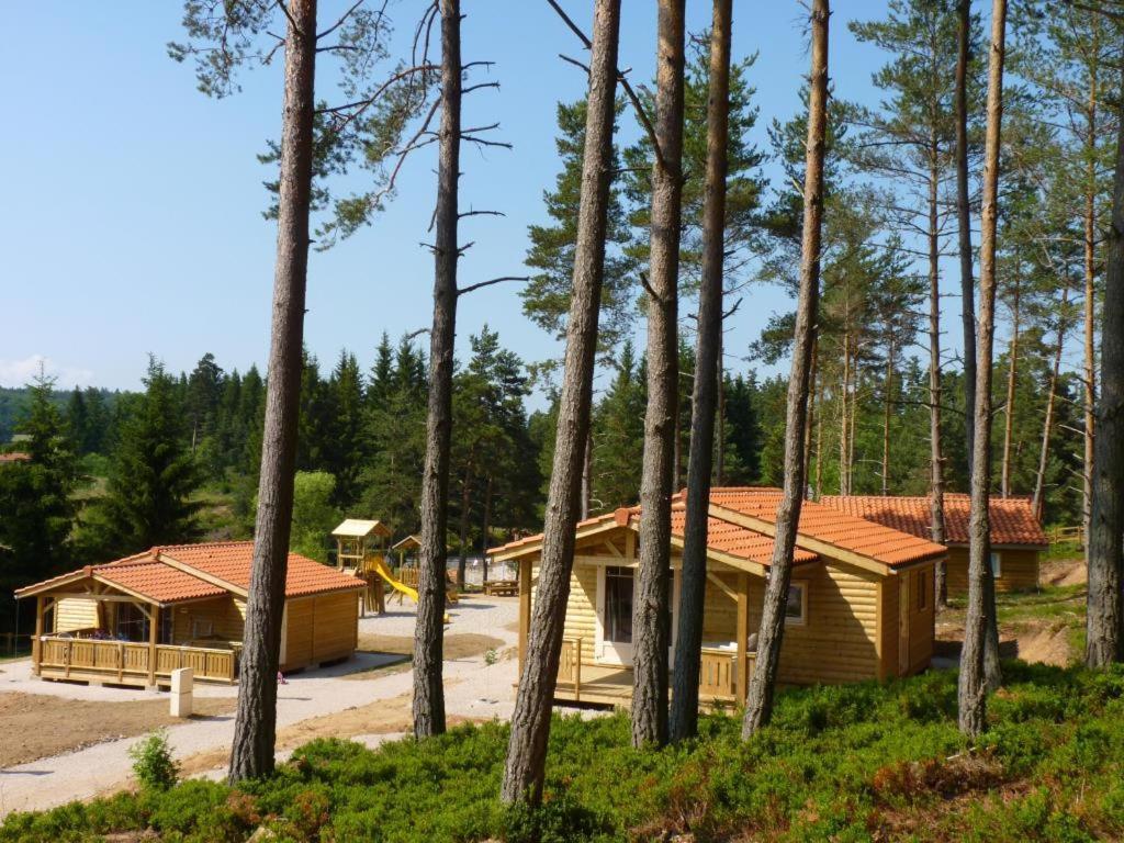 Les Chalets Du Haut-Forez Usson-en-Forez Eksteriør bilde